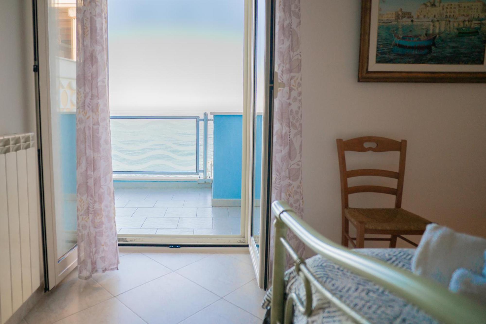 Milu'Seaview Ampia Casa Vista Mare Appartement Giovinazzo Buitenkant foto